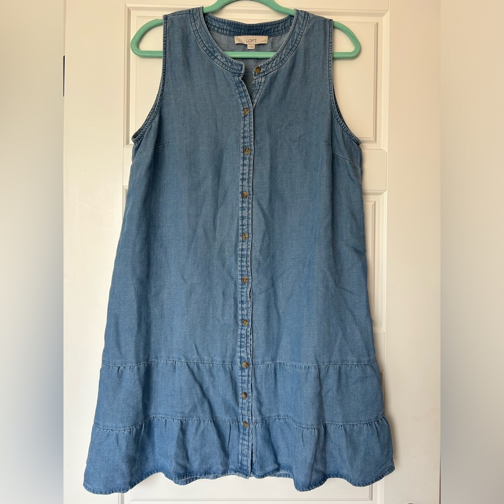 Loft petite chambray sleeveless dress size Large